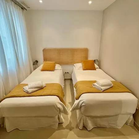 Coastal Comfort - Puerto Sotogrande - With Parking Space Apartment *